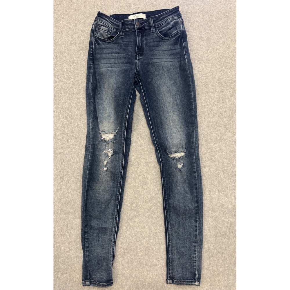 KanCan Signature Dark Wash Distressed Skinny Jeans Size 27‎ Ripped Knee